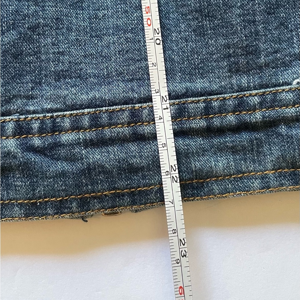 Chico's 1983 Anniversary Embroidered Denim Jacket with Parrot Design. Size 1 - Picture 12 of 12
